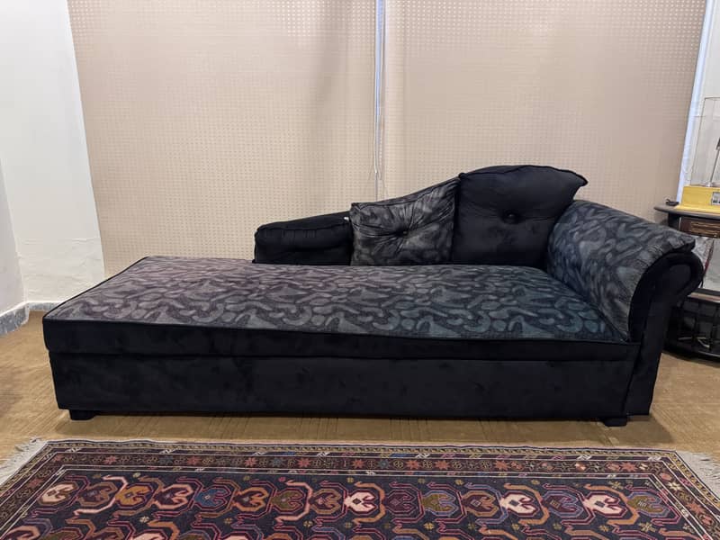 Couch 0