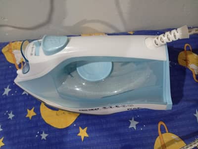 Electric stream iron