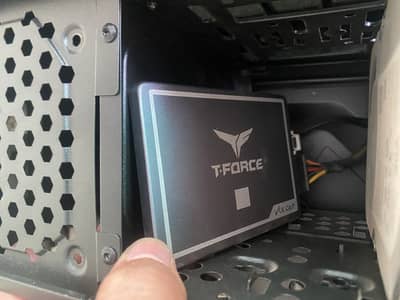 Core i 5 6th for sale completed system with 22inch lcd Philips f