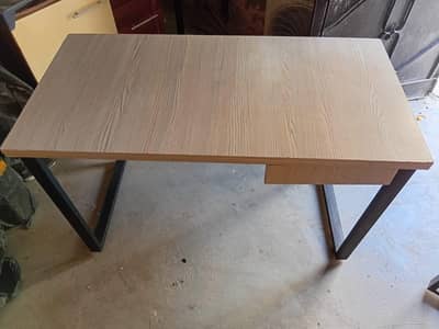 office  table