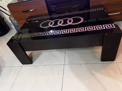 Versace coffeee table 1 year used