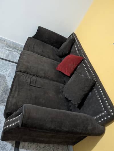 2x Sofa 3 Seater for urgent sale in Barakahu Islamabad