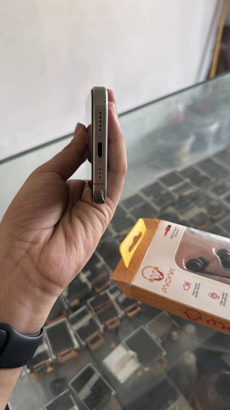 Iphone 15 pro 1