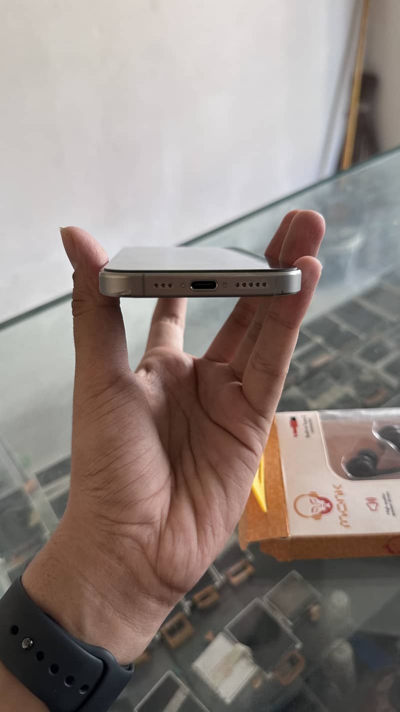 Iphone 15 pro 3