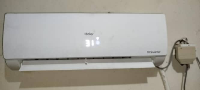 Haier DC inverter 1 ton for sale condition 10/10