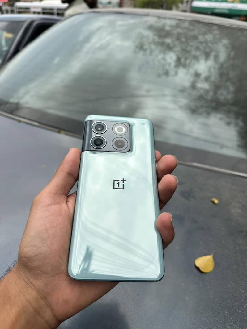 OnePlus 10T 1