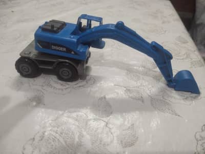 Toy car