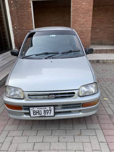 Daihatsu Coure auto