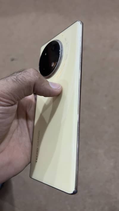 Tecno Camon 30s