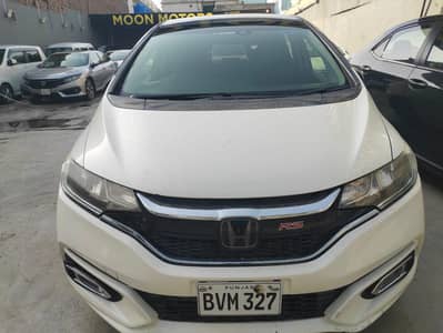 Honda Fit 2018 Total genuine.
