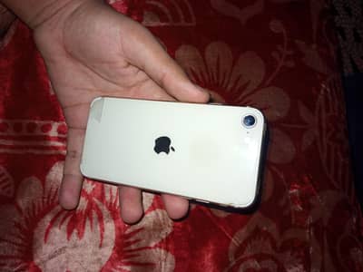 iPhone SE 3
