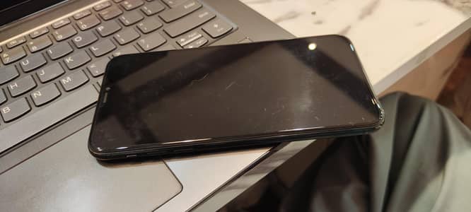 iphone 11 pro max icloud locked