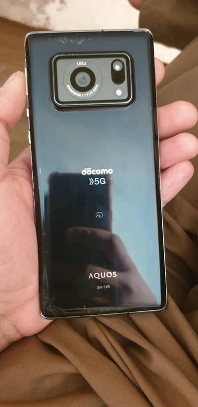 Aqous R6 5g Flagship Device