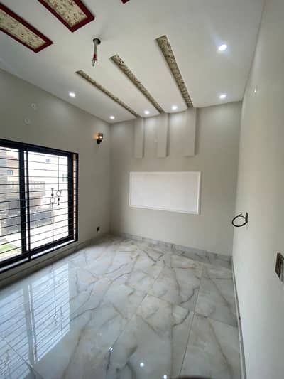 5 Marla commercial second floor Appartment for Rent, Block-N khayaban-e-Ameen society lahore