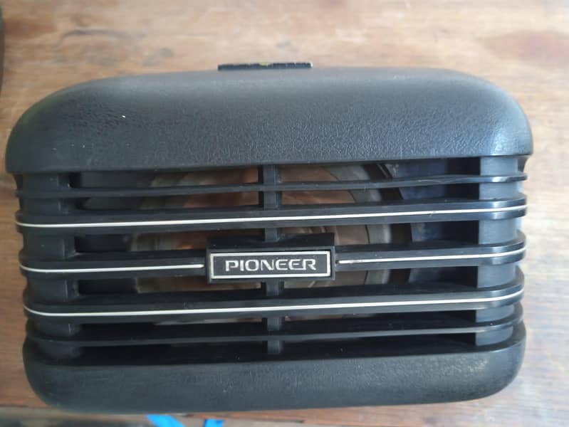 speaker 0