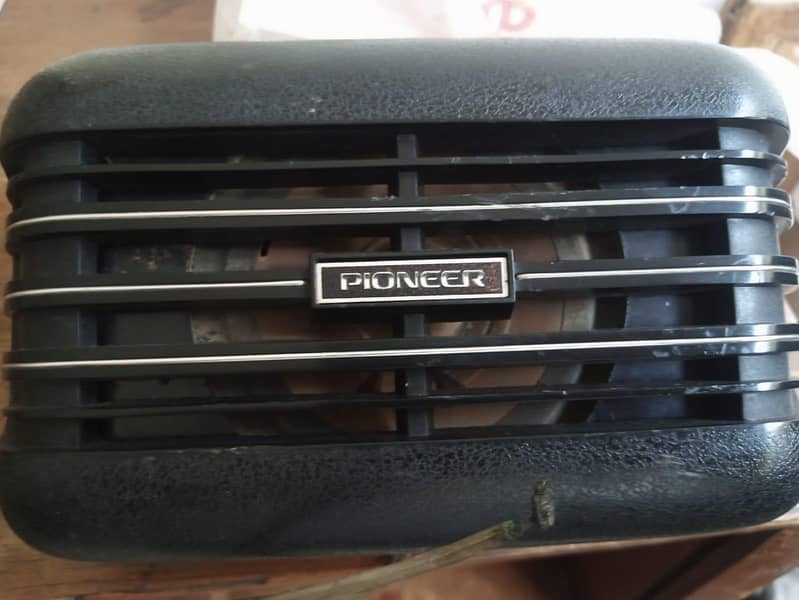 speaker 4