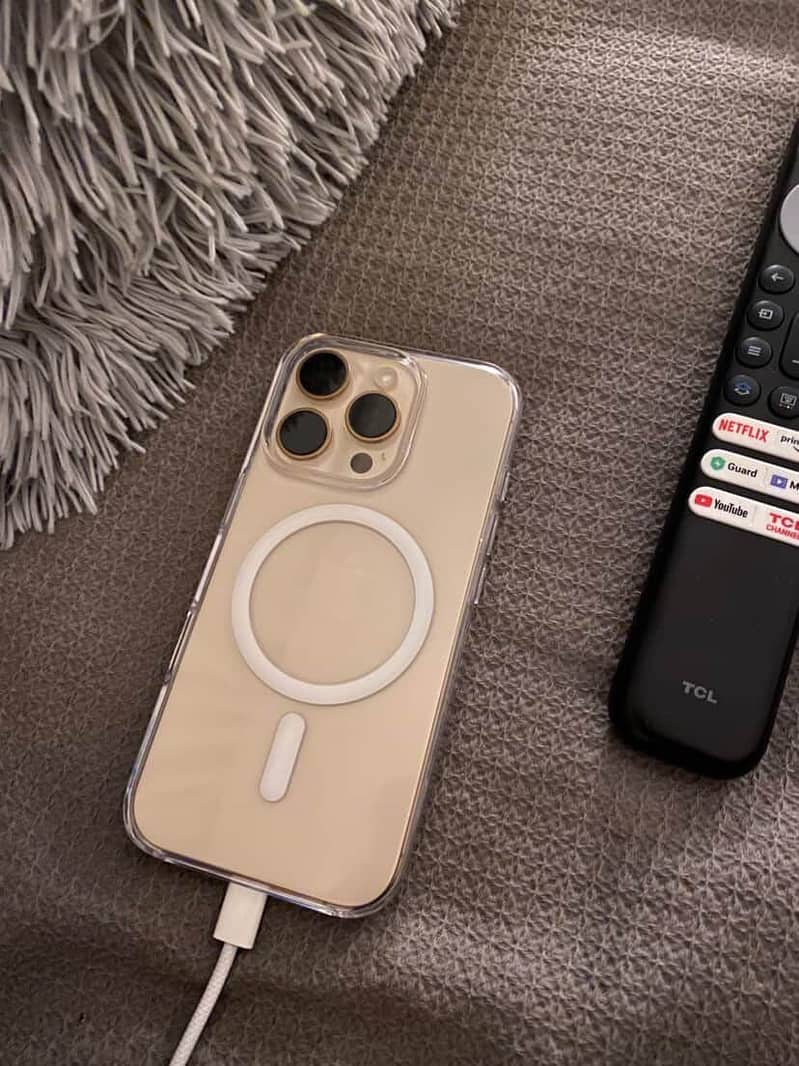 Iphone 16 PRO MAX 0
