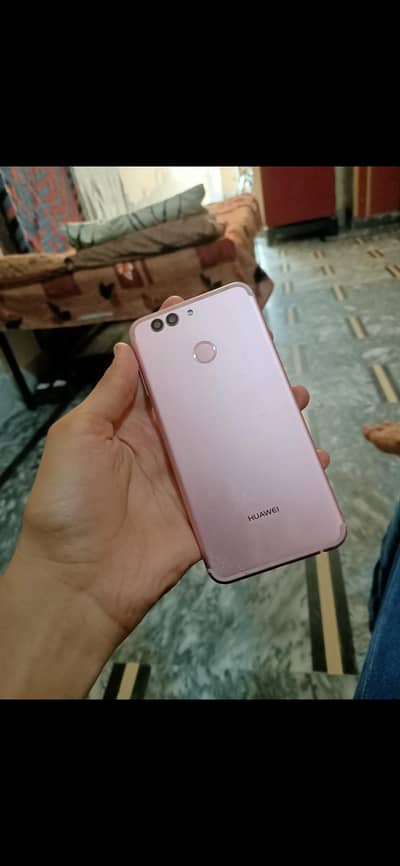 Huawei nova 2 plus (4/128)