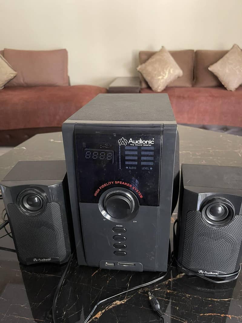 Audionic 2.1 Multimedia speaker system 1