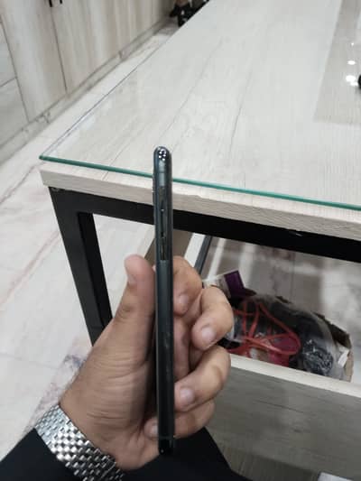 Iphone 11 pro max factory unlock