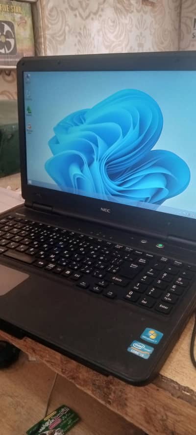 Core i3 2nd Gen 4GB 320GB