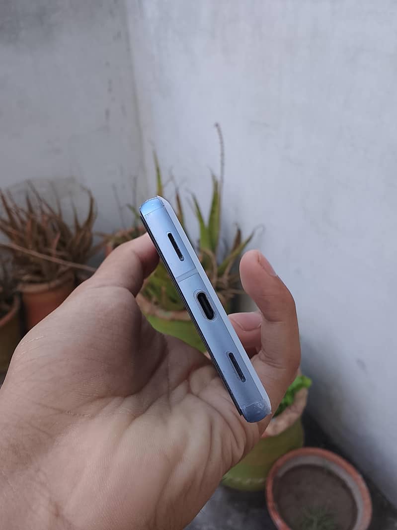 Google Pixel 7a 4
