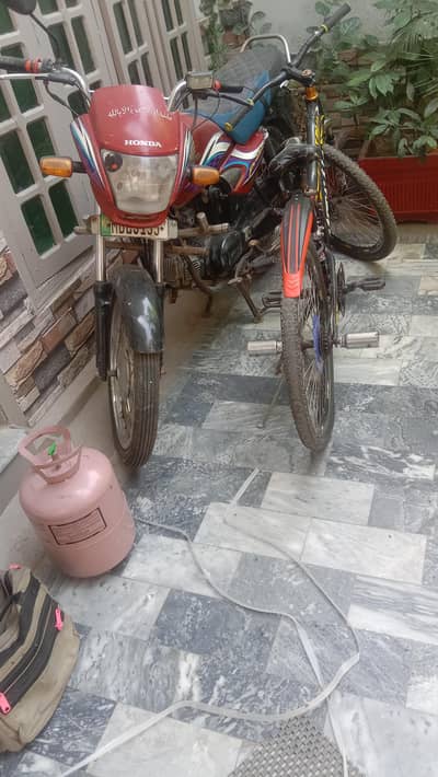 10/10 Honda 100 cc prider