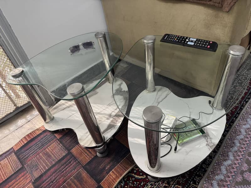 Centre table with 2 side tables 4
