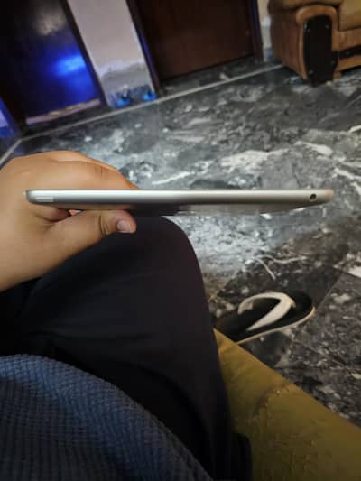 ipad 8 th genration 128 gb