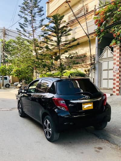 Toyota Vitz 2014