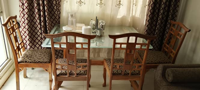 6 chairs dinning table
