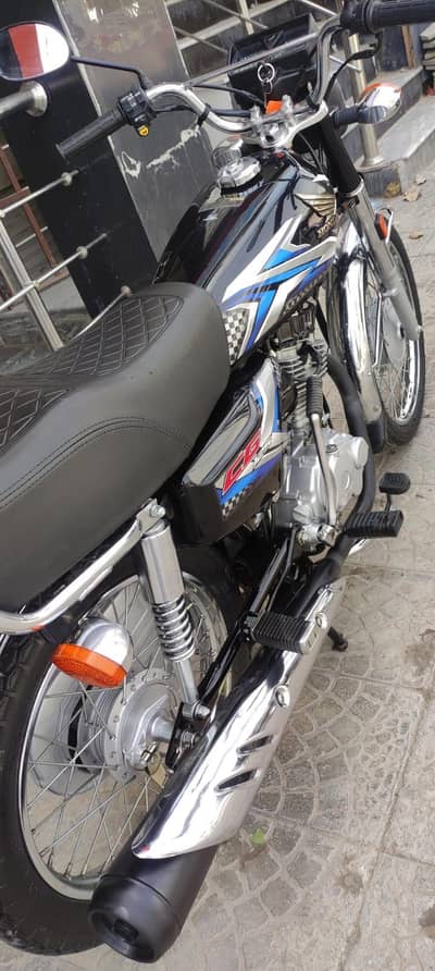 2025 model Islamabad number total pack geniune condition