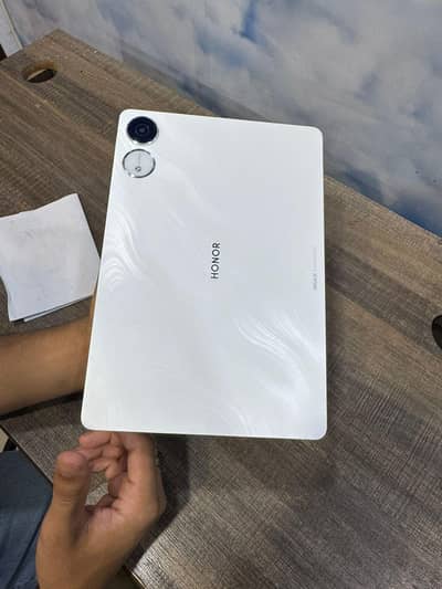 Honor v9