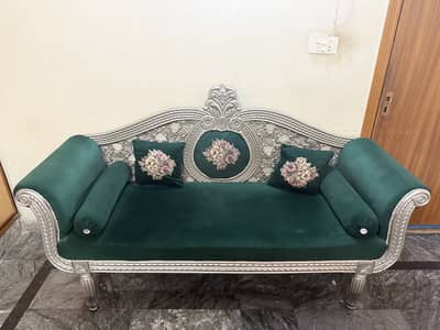 3 seater Dewaan