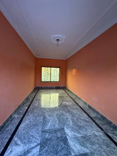 9 marla double-story house available for sale in Mustafa-town