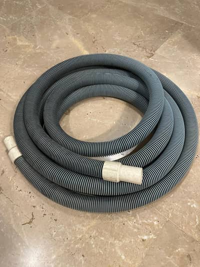 Pool Cleaning Vacuum Hose 8m 1.5 Inch Heavy Duty Excellent Condition
