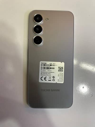 Tecno spark 40 pro
