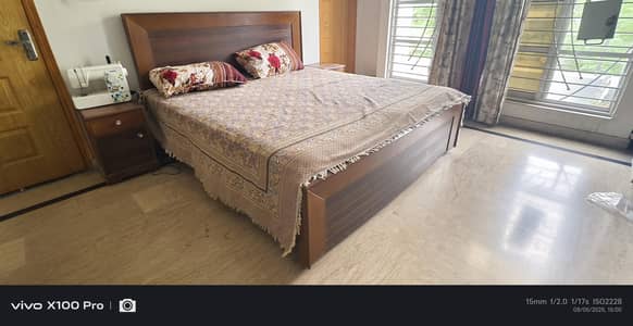 King Size Master Bedroom wooden Bed with Chest of drawers Side Tables