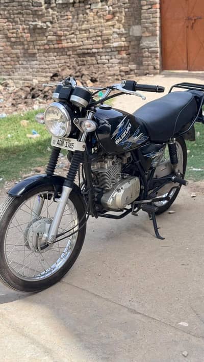 Suzuki gs 150SE 2021