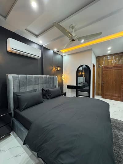 Luxury 1 Bedroom Fully Furnished Flat For Sale In Nishtar Block Bahria Town Lahore