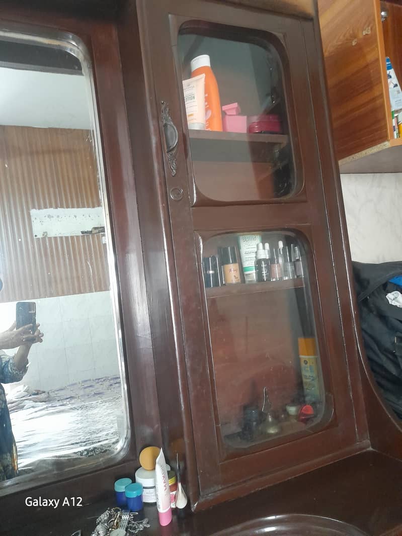 dressing with mirror 2