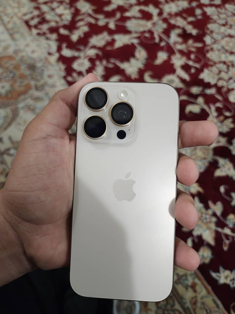 Iphone 16 pro 0
