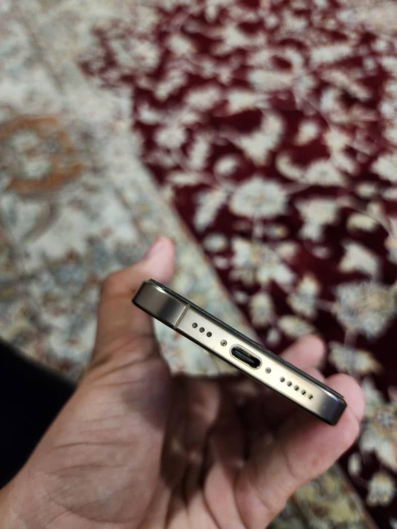 Iphone 16 pro 2