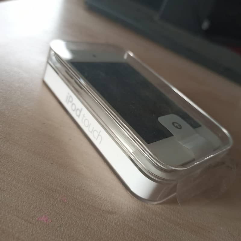 iPod Touch 4th Generation 9