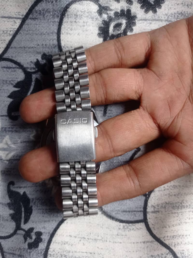 (Model Reference: SNZB24 / Case Code: 7S36-00Y0). 1