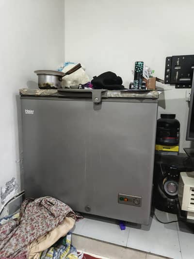 almost new deep freezer