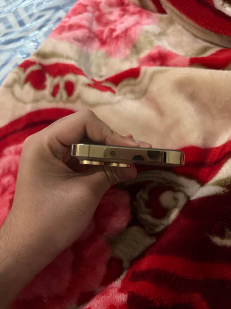 IPHONE 13 pro 1