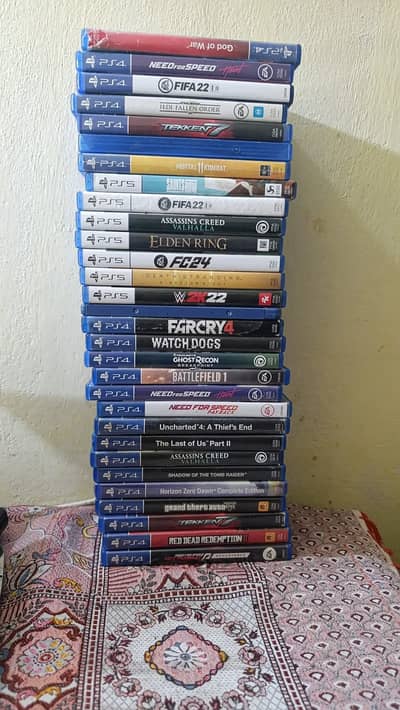 ps5 and ps4 disk neat and clean