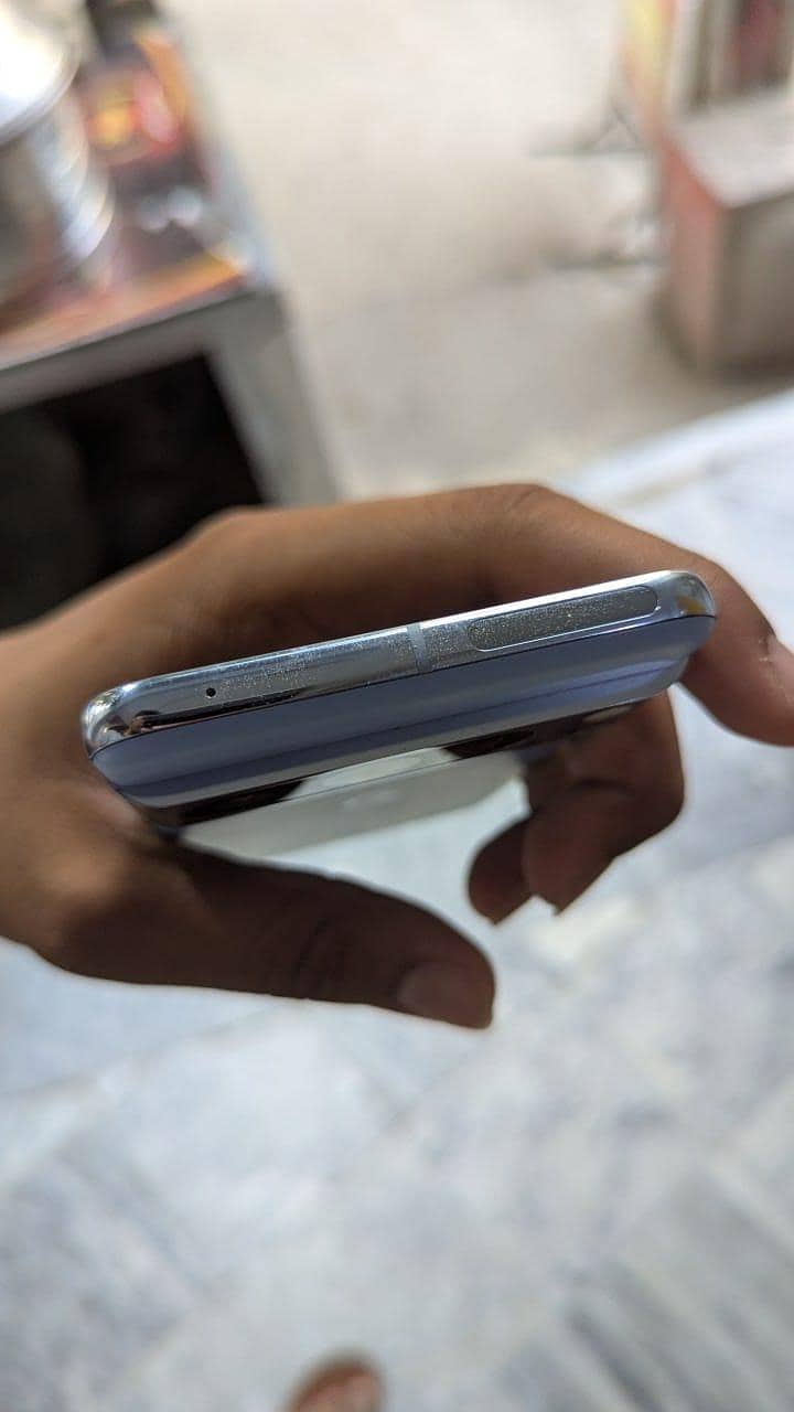 Google pixel 8 pro 4