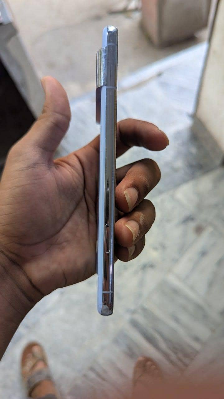 Google pixel 8 pro 11